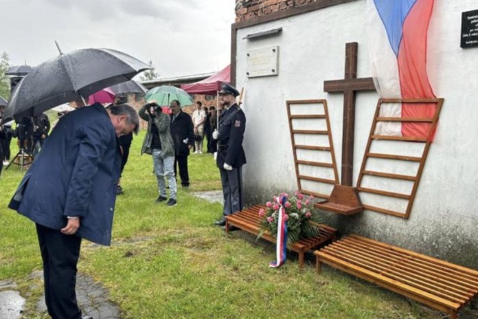 Jáchymovské peklo připomnělo oběti pracovních táborů