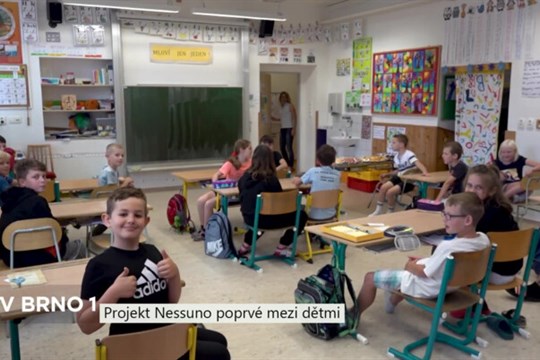 Projekt Nessuno poprvé mezi dětmi