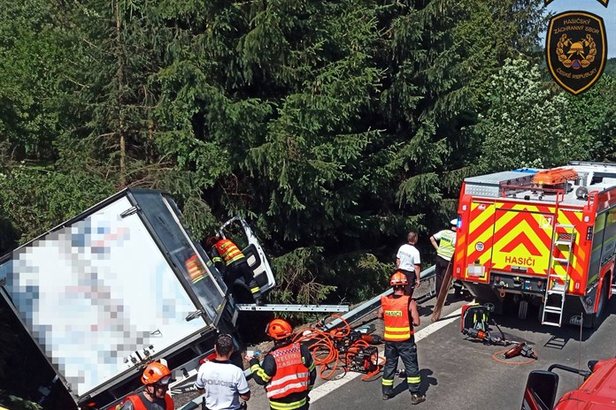 Středeční odpoledne bylo ve znamení hrozivě vypadajících dopravních nehod