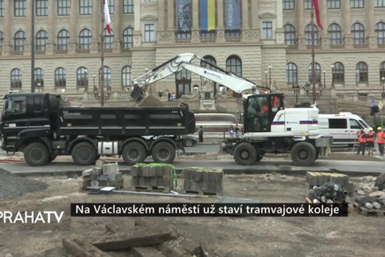 Na Václavském náměstí už staví tramvajové koleje