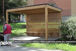 Projekt Posezení s přáteli před domovem Vesna byl dokončen