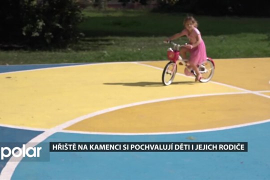 Hřiště na kamenci se moc povedlo. Pochvalují si ho nejen děti ale i jejich rodiče