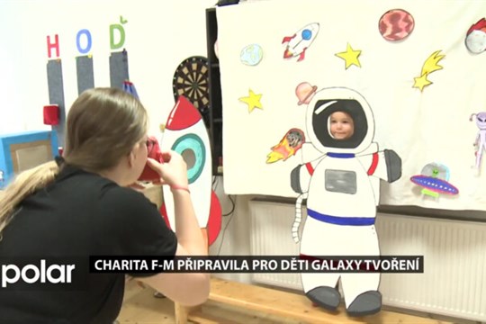 Charita Frýdek-Místek připravila pro děti v Klubu Nezbeda den plný Galaxy tvoření