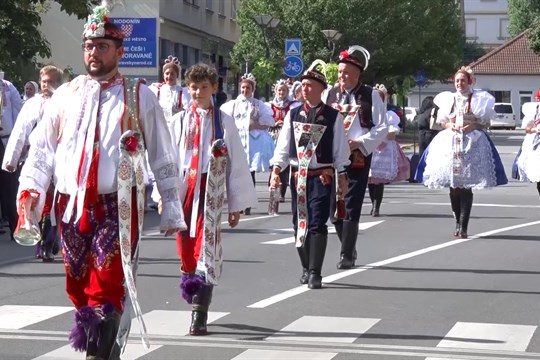 Folklórním vrcholem Svatovavřineckých slavností byly nedělní hody