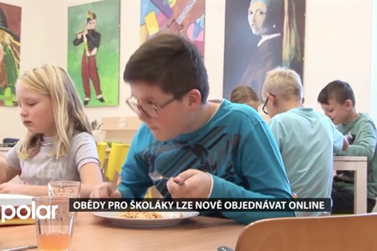 Už žádné fronty v jídelnách. Obědy pro školáky v Opavě lze nově objednávat online