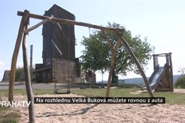 Na rozhlednu Velká Buková můžete rovnou z auta