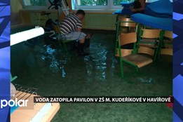 Prasklá hadička na toaletách způsobila zatopení celého pavilonu na ZŠ M. Kudeříkové