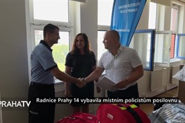 Radnice Prahy 14 vybavila místním policistům posilovnu