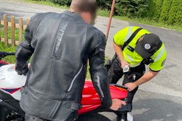 Policisté se při dopravní akci zaměřili na motorkáře a stav jejich strojů