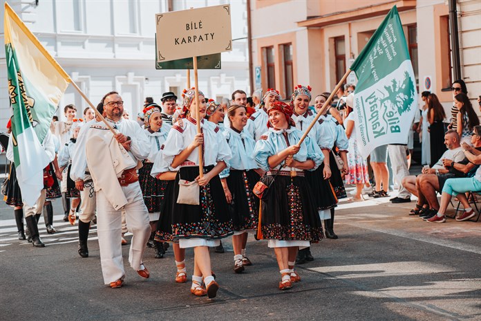 Blíží se Slovácké slavnosti vína a otevřených památek. V průvodu se představí 3000 krojovaných