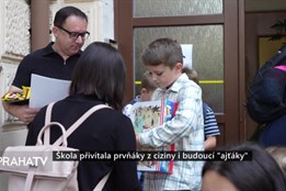 Škola přivítala prvňáky z ciziny i budoucí "ajťáky"