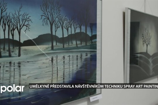 Umělkyně představila návštěvníkům techniku Spray Art Painting