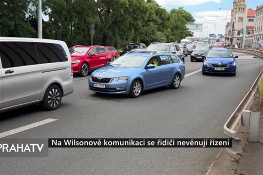 Na Wilsonově komunikaci se řidiči nevěnují řízení