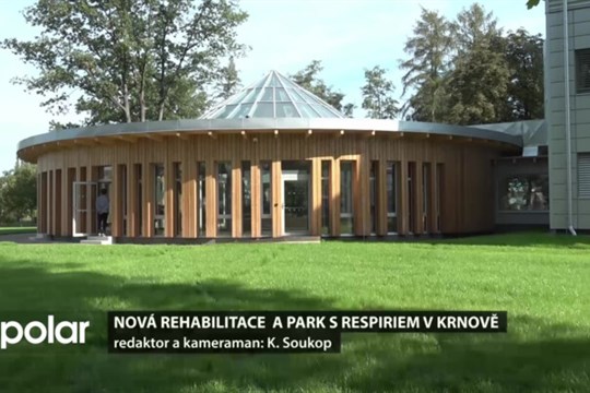 V krnovské nemocnici otevřeli novou přístavbu rehabilitace a rehabilitační park s respiriem