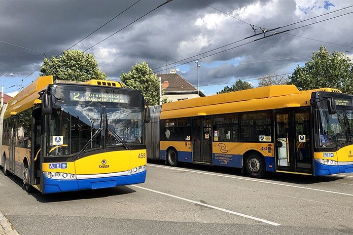 Ve Zlíně přestaly jezdit trolejbusy do místní části Louky. Neprůjezdný je podjezd v Dlouhé ulici