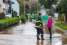 Zlínský kraj aktuálně: třetí povodňový stupeň platí na čtyřech místech, většina silnic už je sjízdná 