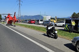 Na Pinduli zemřel 36letý motorkář, řidič v osobním autě mu zřejmě nedal přednost, policie hledá svědky