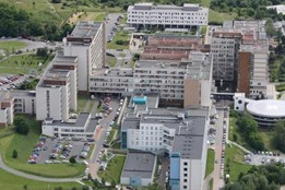 FN Plzeň bude mít všechny kliniky na Lochotíně, soustředí se na stavbu chirurgie