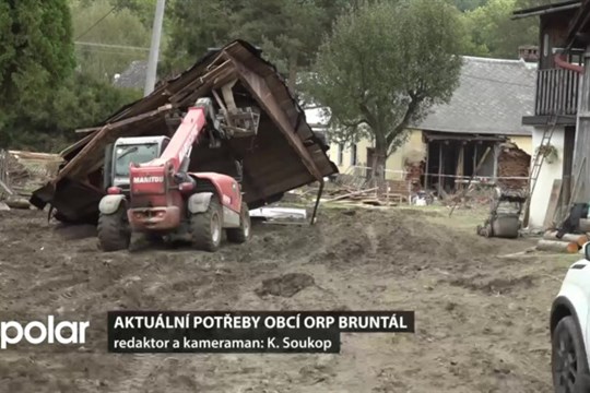 Obce Bruntálska potřebují těžkou techniku, vodovod a vysoušeče