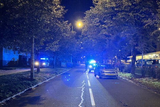 Muže o berlích srazilo v Ostravě auto. Policie hledá svědky