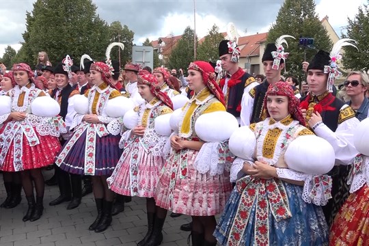 Michalské hody ve Starém Městě se letos nesly v rodinném duchu