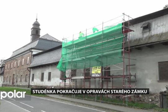 Studénka pokračuje v opravách starého zámku, střechu znovu pokrývá břidlice