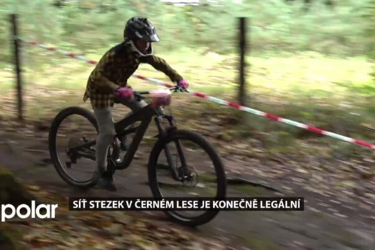 Dobrá zpráva pro bikery. Síť stezek v  karvinském Černém lese je konečně legální