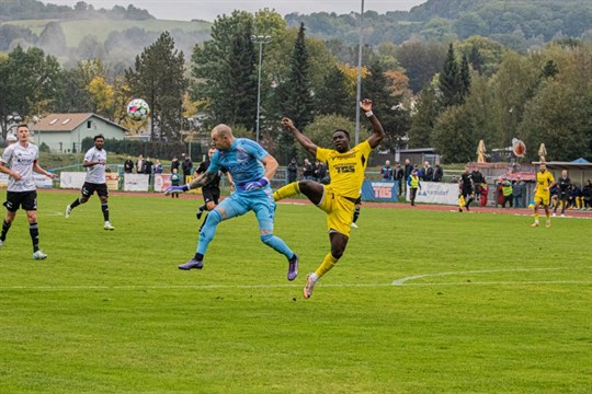 Ševcům k desáté výhře v řadě pomohla dlouhá přesilovka, jsou první