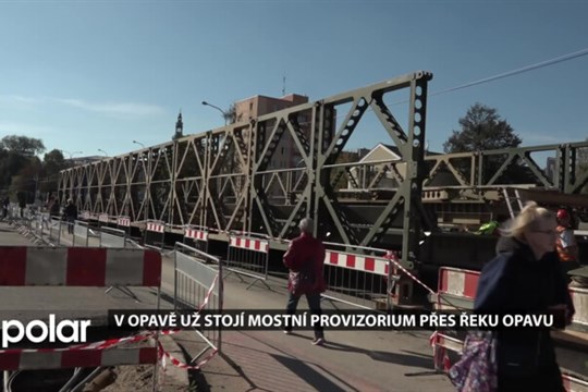 V Opavě už stojí mostní provizorium přes řeku Opavu. Zprovozněno bude začátkem listopadu