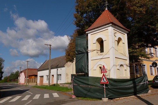 Uherské Hradiště opravuje zvoničku ve Véskách