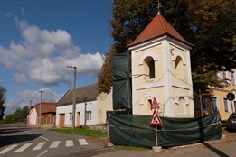 Uherské Hradiště opravuje zvoničku ve Véskách