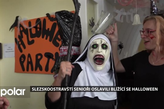 Slezskoostravští senioři oslavili blížící se halloween, kulturní dům zaplnily masky a kostýmy