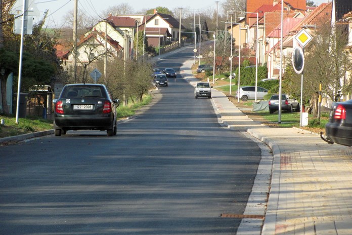 Kilometrový průtah Halenkovicemi je po více než půl roce opět průjezdný