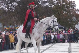 Letos přijel Martin do Hulína na bílém koni, sníh ale nepřivezl