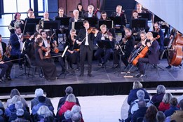 Mezinárodní filmový festival Karlovy Vary a Česká filharmonie přináší do Karlových Varů Variace 2024