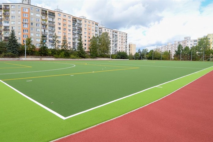 Pozemní hokejisté budou využívat zrekonstruované hřiště u základní školy