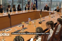 Mladé gymnastky z Ostravy-Jihu byly oceněny za své úspěchy starostou obvodu