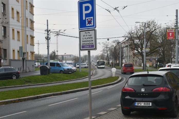 Plzeň rozšíří zóny s placeným parkováním