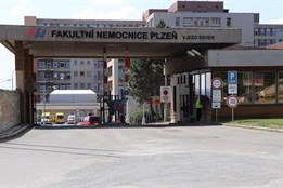 Fakultní nemocnice Plzeň podporuje dobrovolnictví ve zdravotnictví, získala ocenění