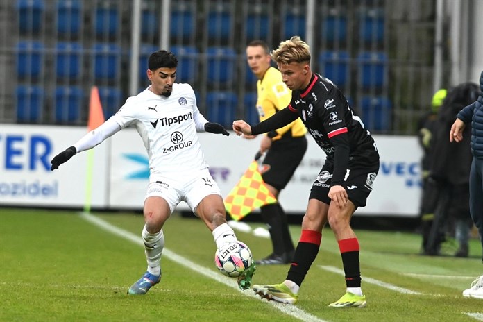 VAR sebral Kvasinovi dva góly. Slovácko hrálo s Pardubicemi 1:1