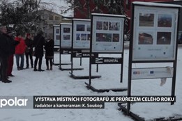 Venkovní výstava místních fotografů je průřezem celého roku