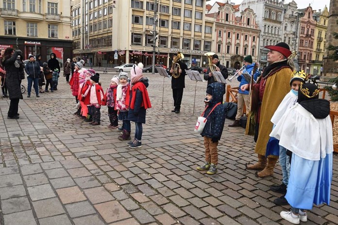 V plzeňské diecézi začne Tříkrálová sbírka, koledovat budou hejtmani a primátoři