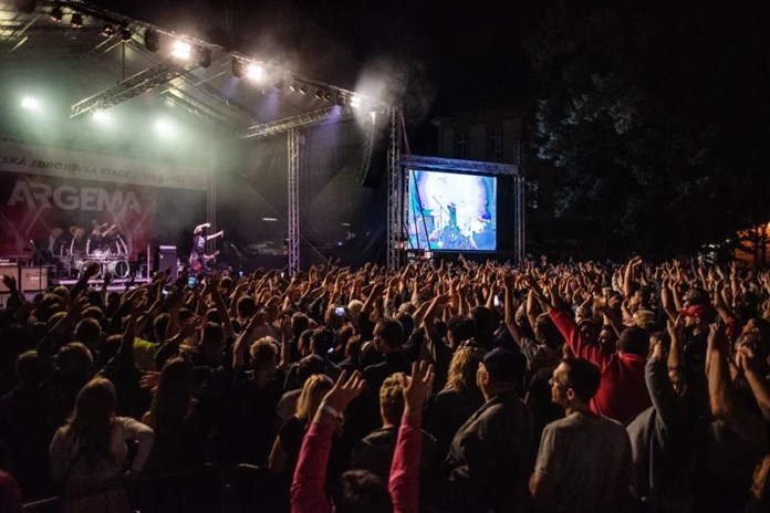 Slovácké léto odtajnilo headlinery! Zahajovací koncert bude patřit kapele Queenie