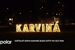 Obyvatelé Karviné rozhodli: světelný nápis "Karviná" bude svítit celý rok