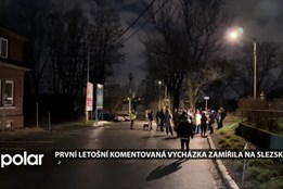 Komentovaná vycházka spolku Fiducia mířila na Slezskou, speciální trasou šli účastníci po tmě