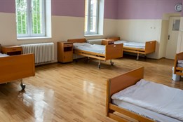 Psychiatrická nemocnice v Dobřanech kvůli vysoké nemocnosti zakázala návštěvy