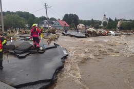 Počet výjezdů HZS se loni kvůli povodním zdvojnásobil