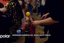 Maškarní karneval byl jeden velký cirkus, městský ples bude Valentýnský