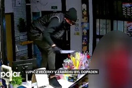 Policisté dopadli lupiče z večerky. Peníze mu měli pomoci vyřešit zoufalou situaci