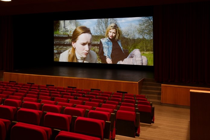 Luhačovické kino prochází renovací. Na řadě je klimatizace a oprava střechy